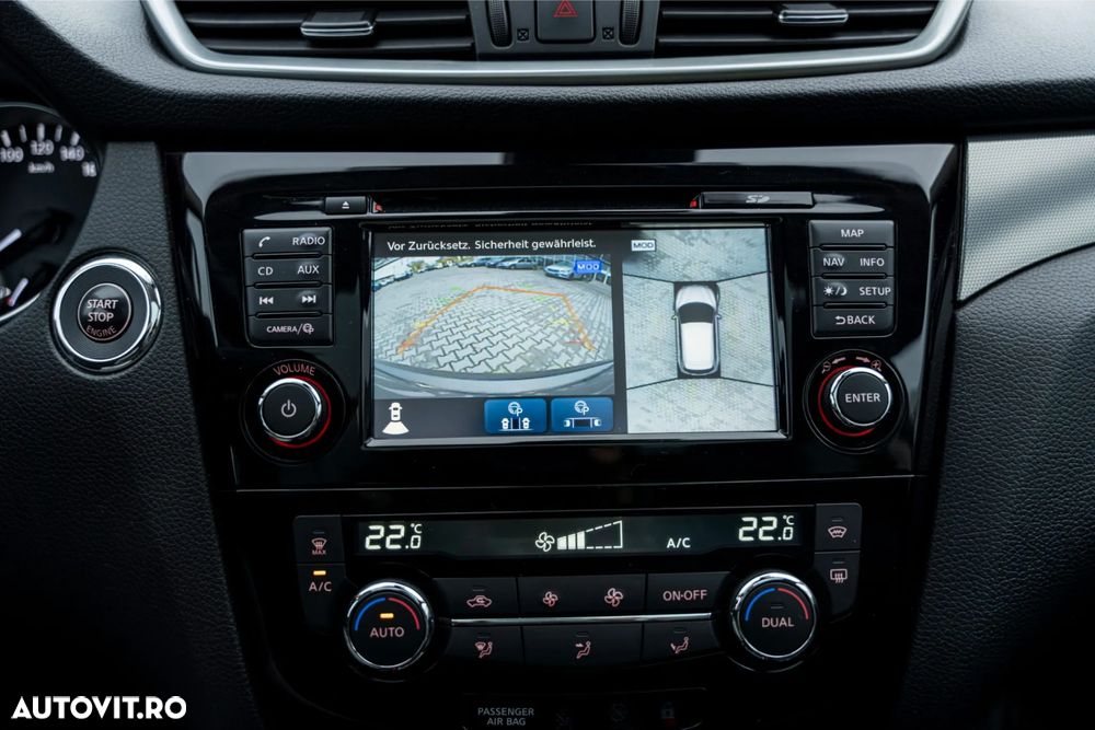 Nissan Qashqai 1.6 DCI Xtronic TEKNA+ - 24