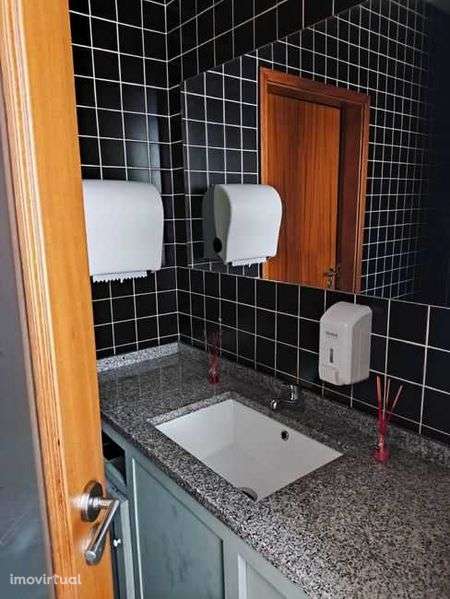 Trespasse de pão quente em pleno funcionamento. - Grande imagem: 4/4