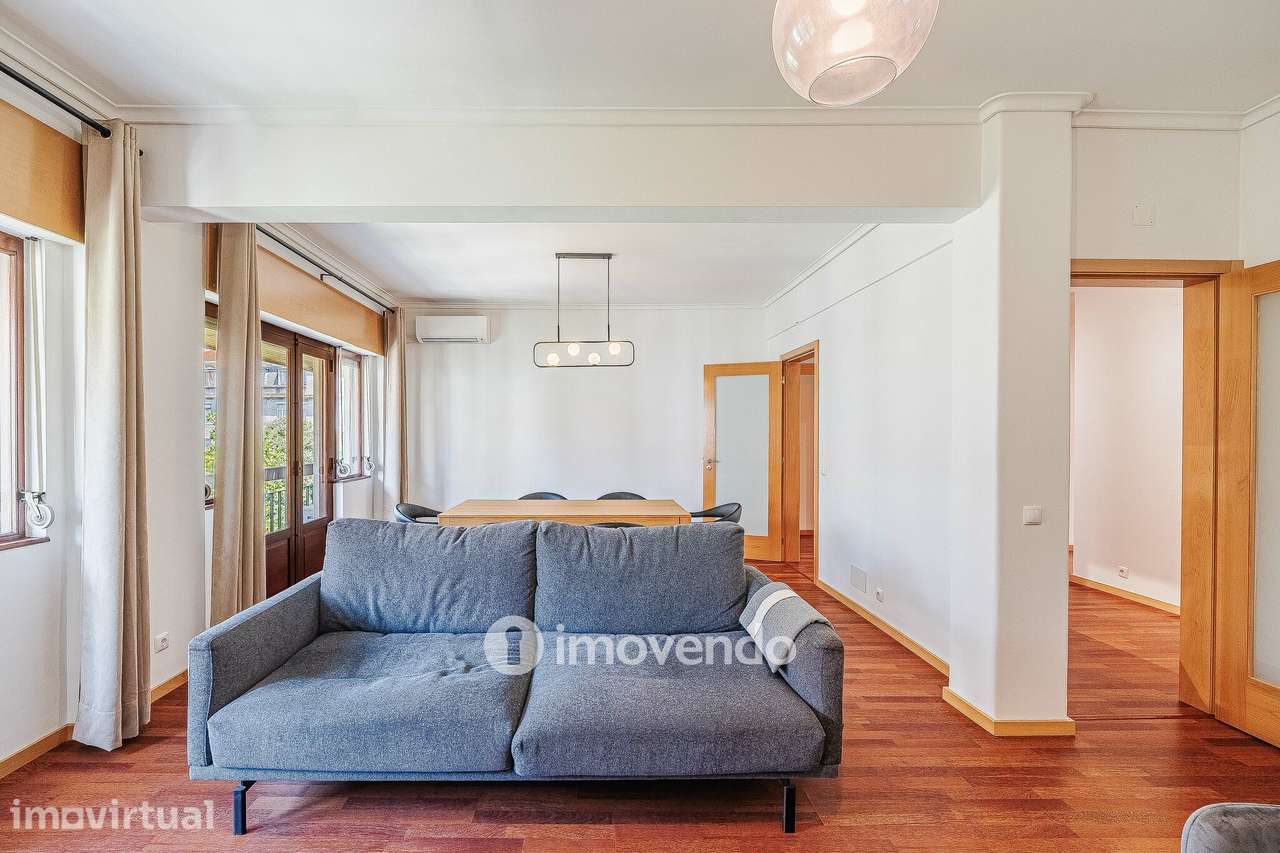Apartamento T3 exclusivo, na icónica Avenida Visconde de Valmor - Grande imagem: 4/58