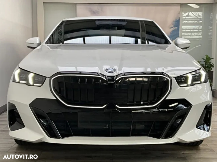 BMW Seria 5 550e xDrive AT PHEV - 2