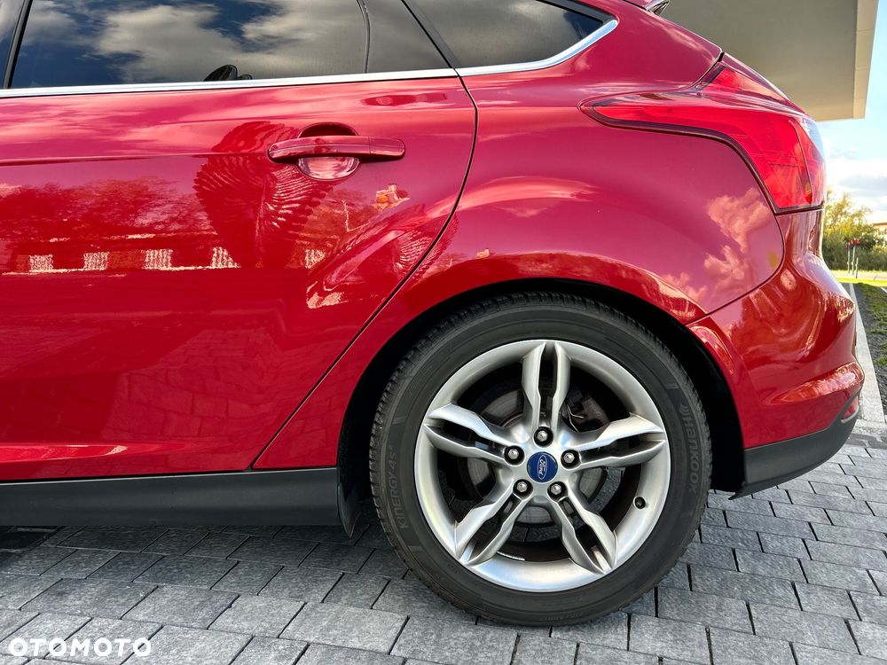 Ford Focus 1.6 EcoBoost Titanium - 24