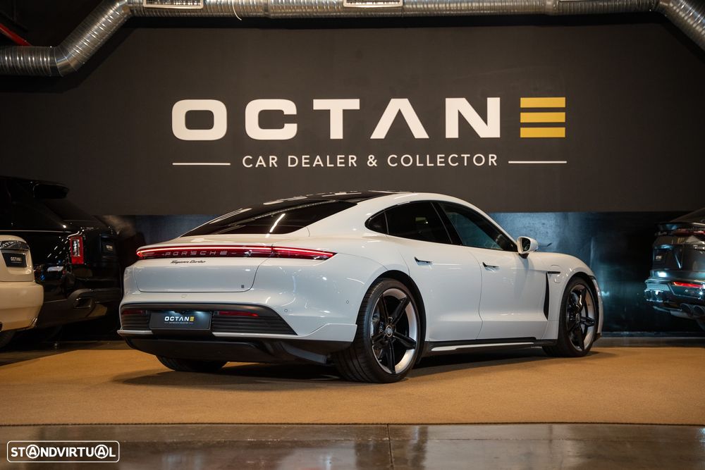Porsche Taycan Turbo - 5
