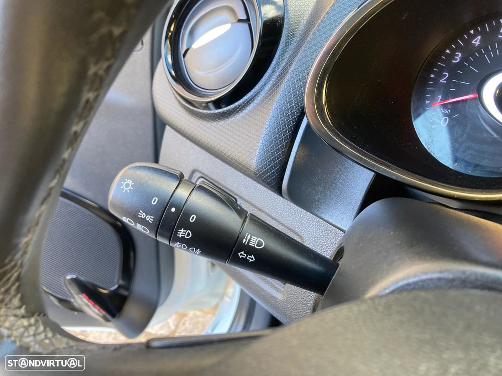 Renault Clio Sport Tourer Energy TCe 90 Start & Stop Dynamique - 15