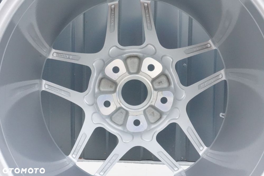 Porsche Carrera 997 5x130 19 11J et51 99736216301 - 6