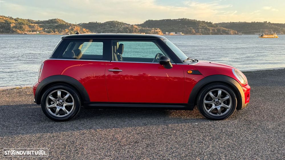 MINI 3 Portas Cooper D - 13