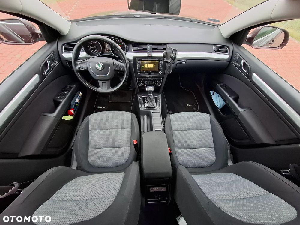 Skoda Superb 2.0 TDI DSG Exclusive - 22