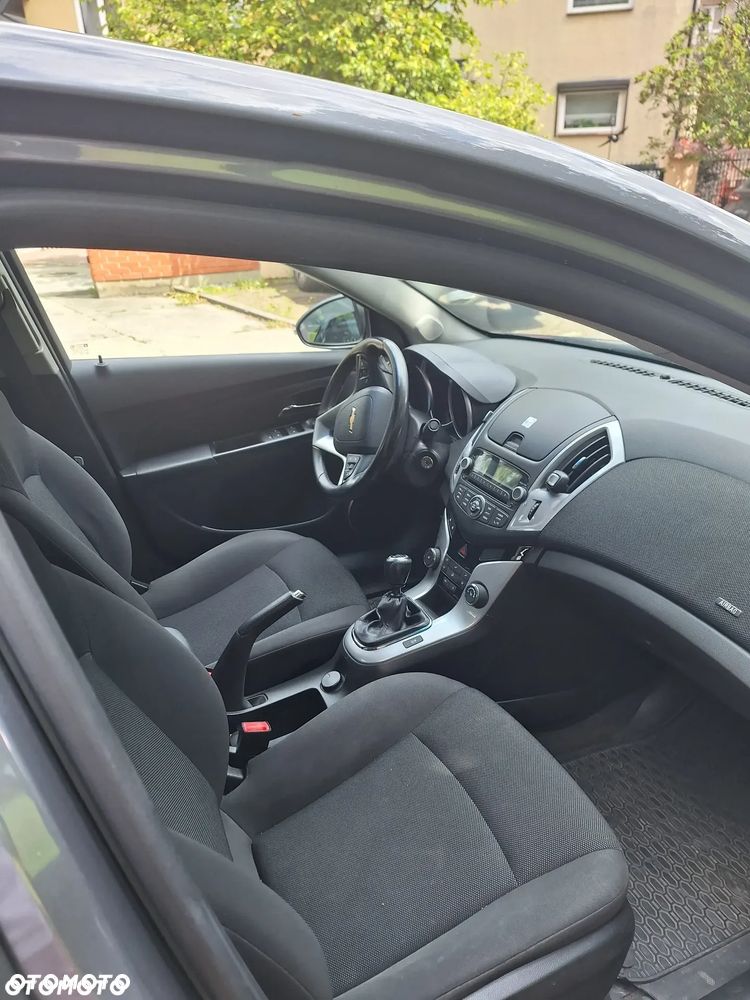 Chevrolet Cruze - 9