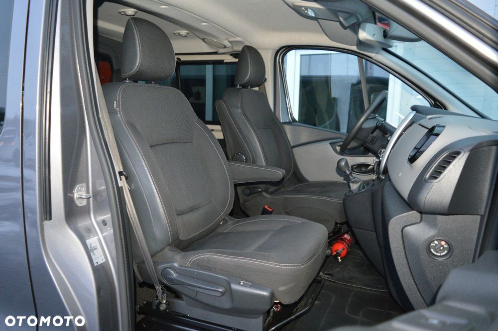 Renault Trafic - 26