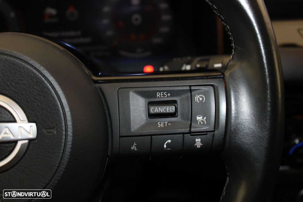 Nissan Qashqai 1.3 DIG-T N-Connecta - 13