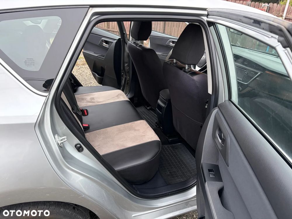 Toyota Auris 1.6 Valvematic Life - 8