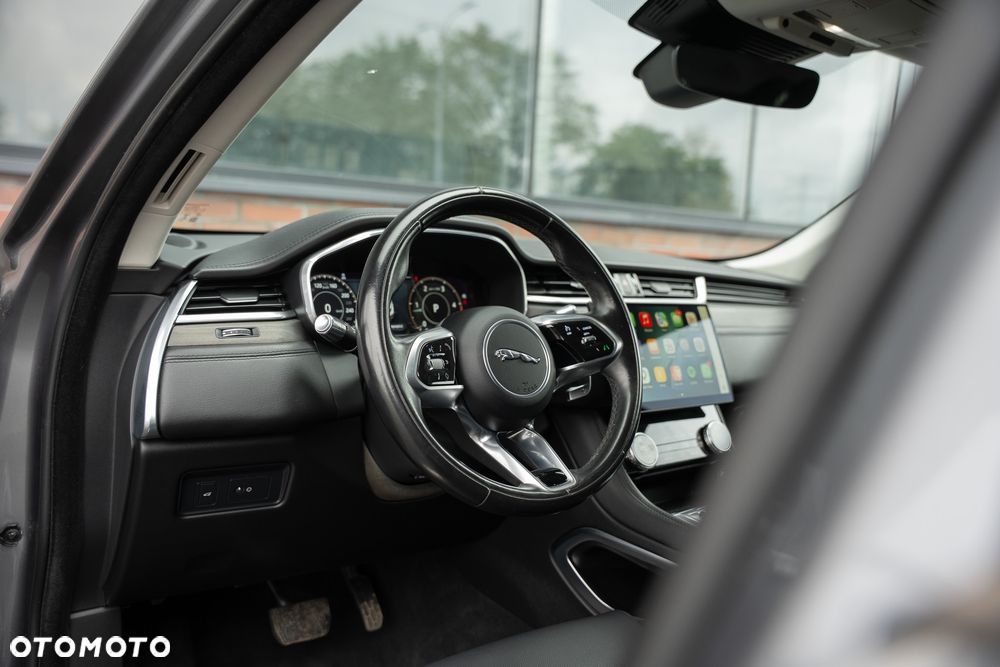 Jaguar F-Pace D200 AWD R-Dynamic HSE - 24