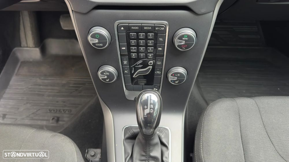 Volvo V40 1.6 D2 R-Design Momentum Powershift - 7