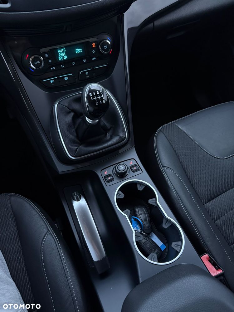 Ford Kuga 2.0 TDCi 2x4 Trend - 19