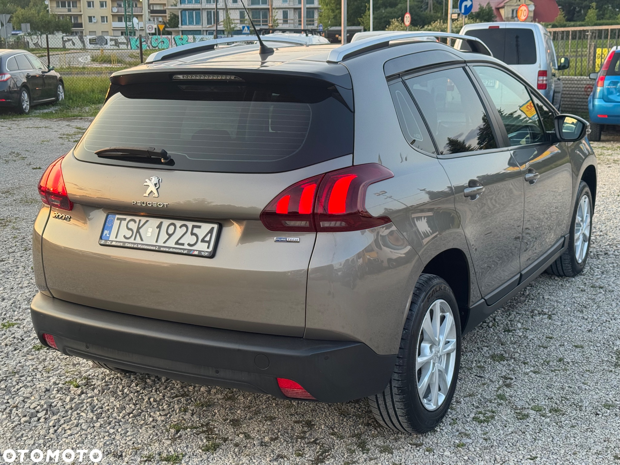 Peugeot 2008 1.2 Pure Tech Active S&S - 23