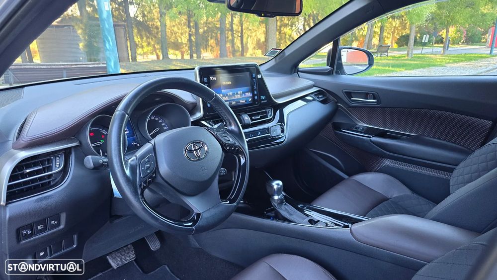 Toyota C-HR 1.8 HSD Exclusive+P.Luxury - 4