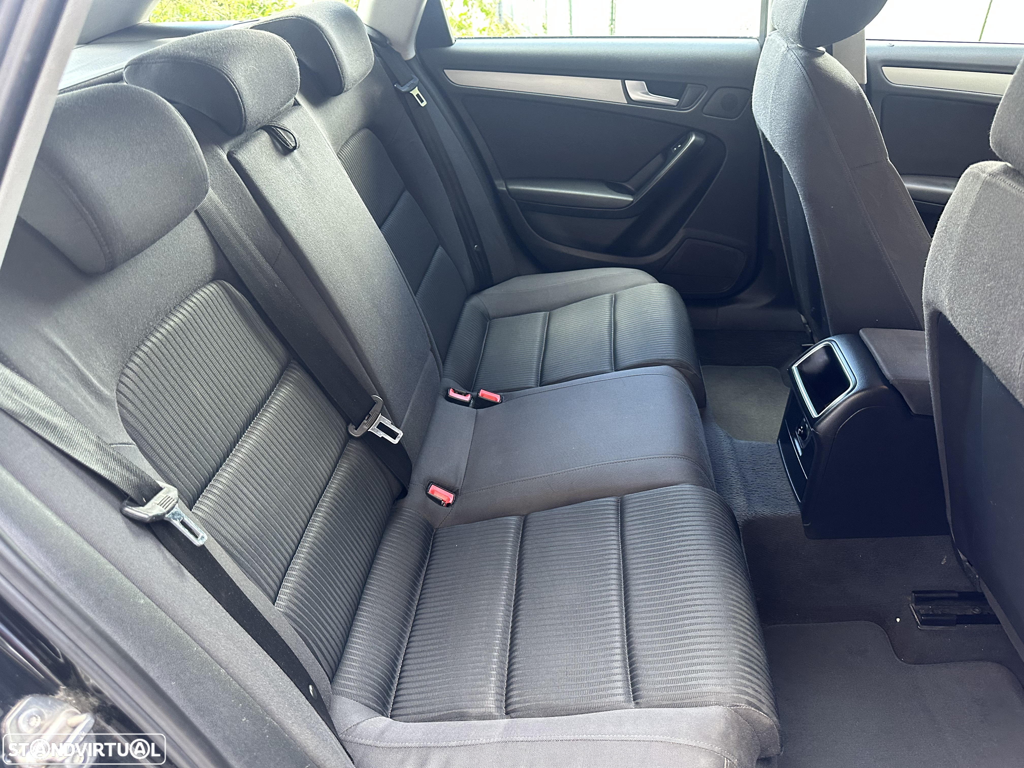 Audi A4 Avant 2.0 TDI Sport - 14