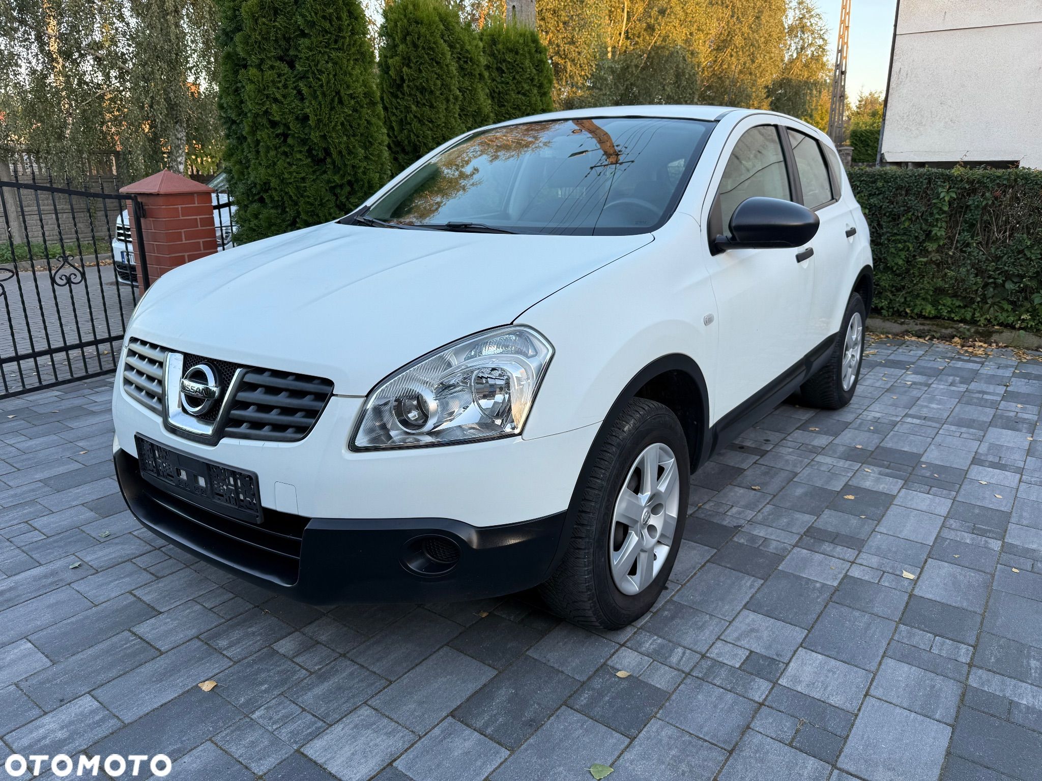 Nissan Qashqai - 1