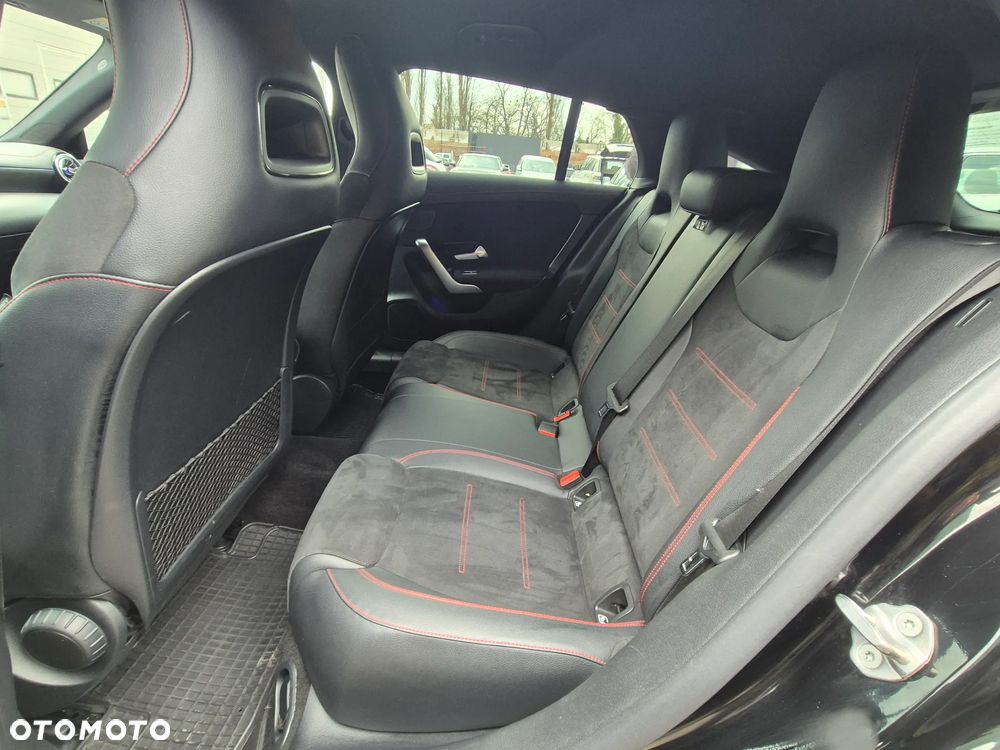 Mercedes-Benz CLA 220 d 8G-DCT AMG Line - 26