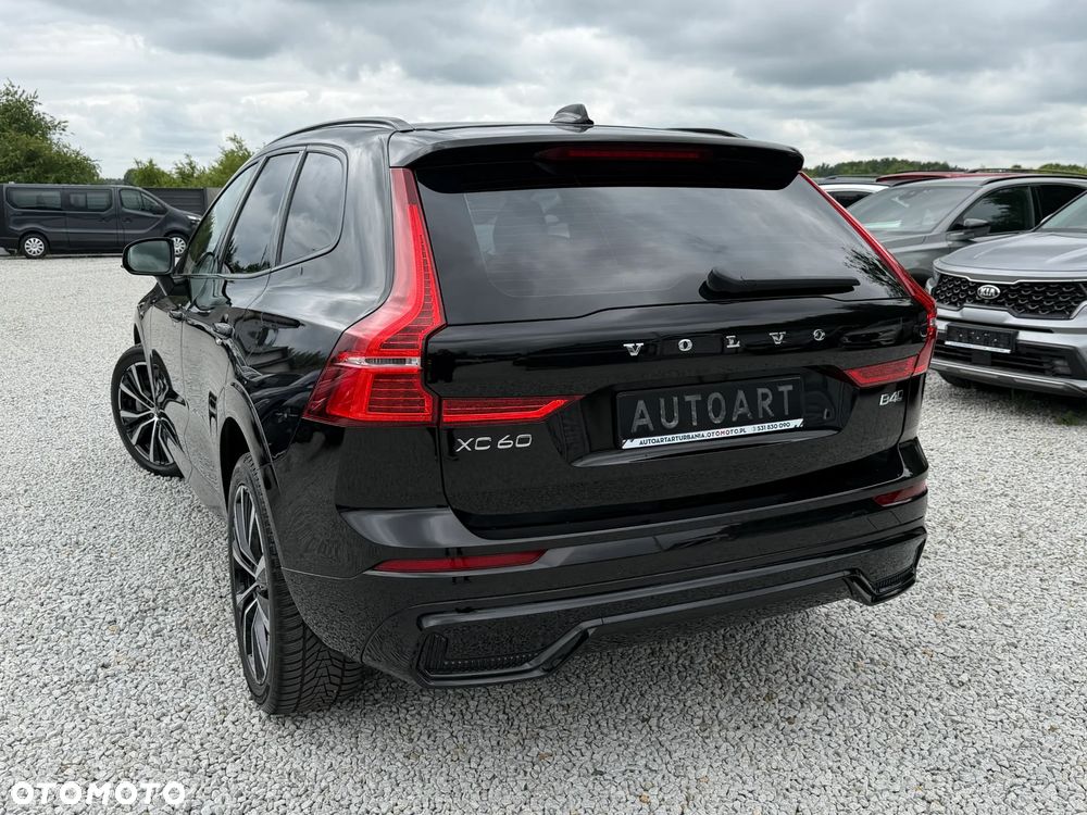Volvo XC 60 B4 D AWD Ultimate Dark - 10