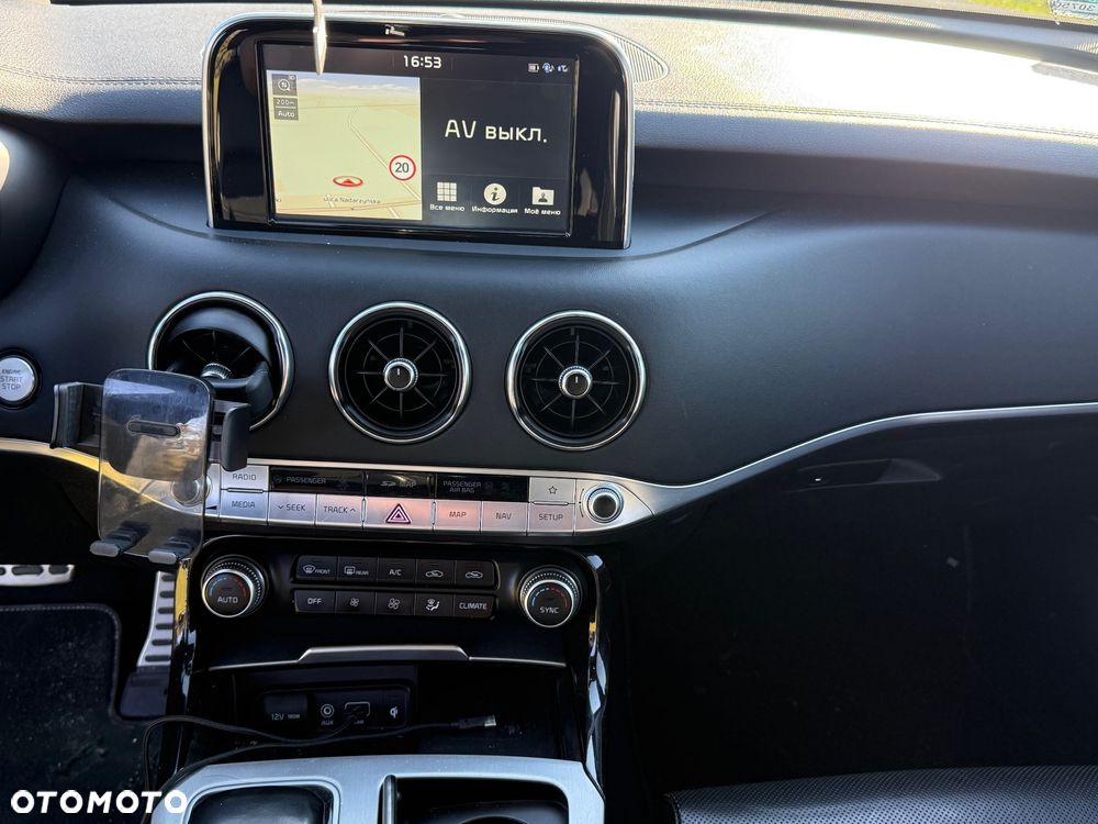 Kia Stinger 2.0 T-GDI GT Line - 16