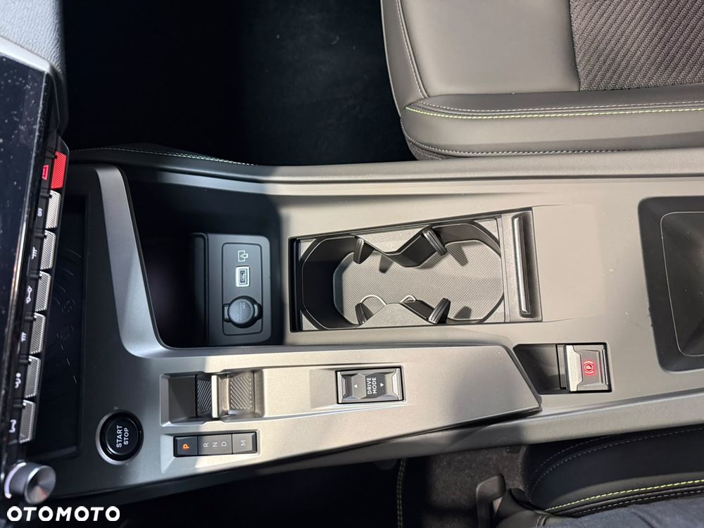 Peugeot 408 - 10