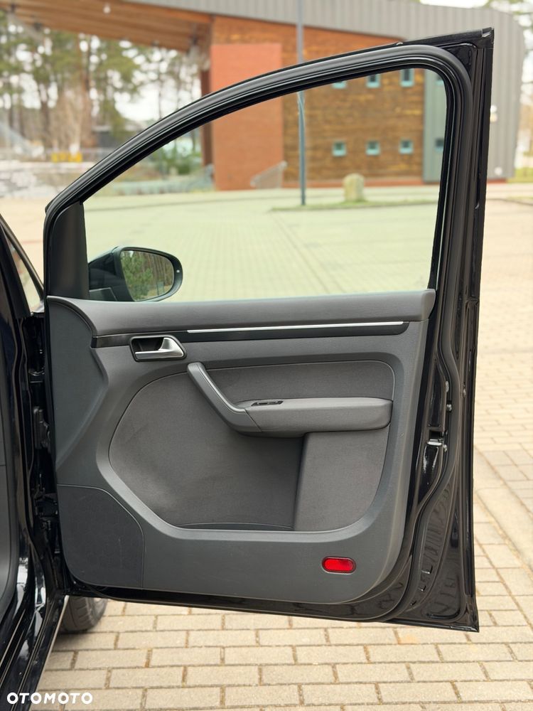 Volkswagen Touran 2.0 TDI Highline - 19