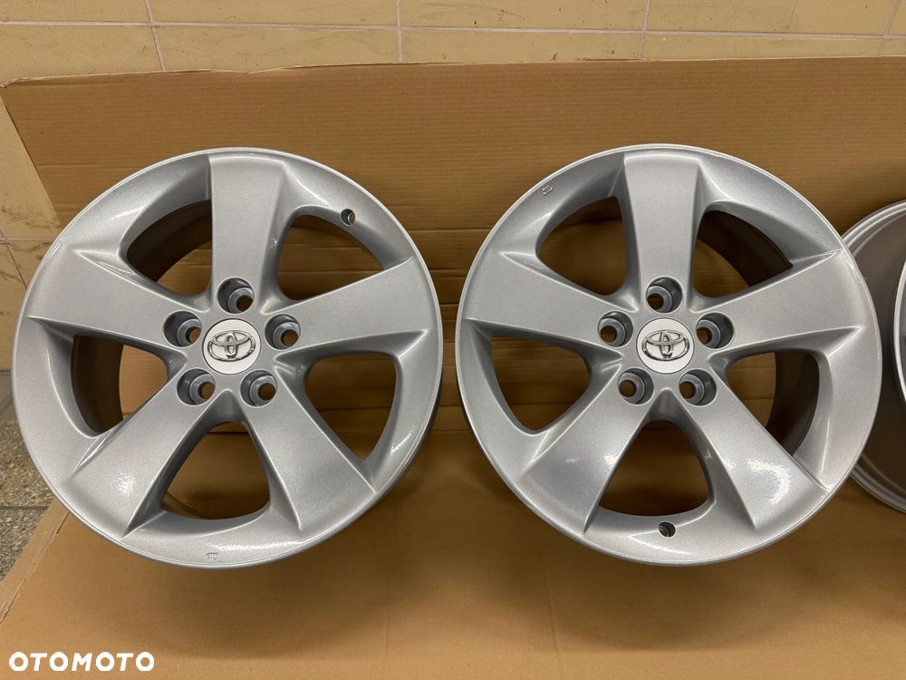 Toyota 17 x 7J ET50 - 2