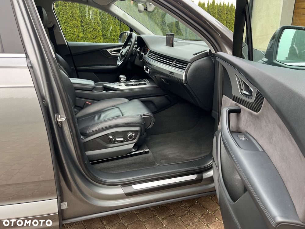 Audi Q7 - 19