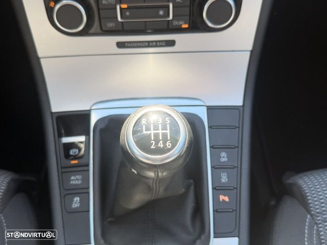 VW Passat CC 2.0 TDi BlueMotion - 26