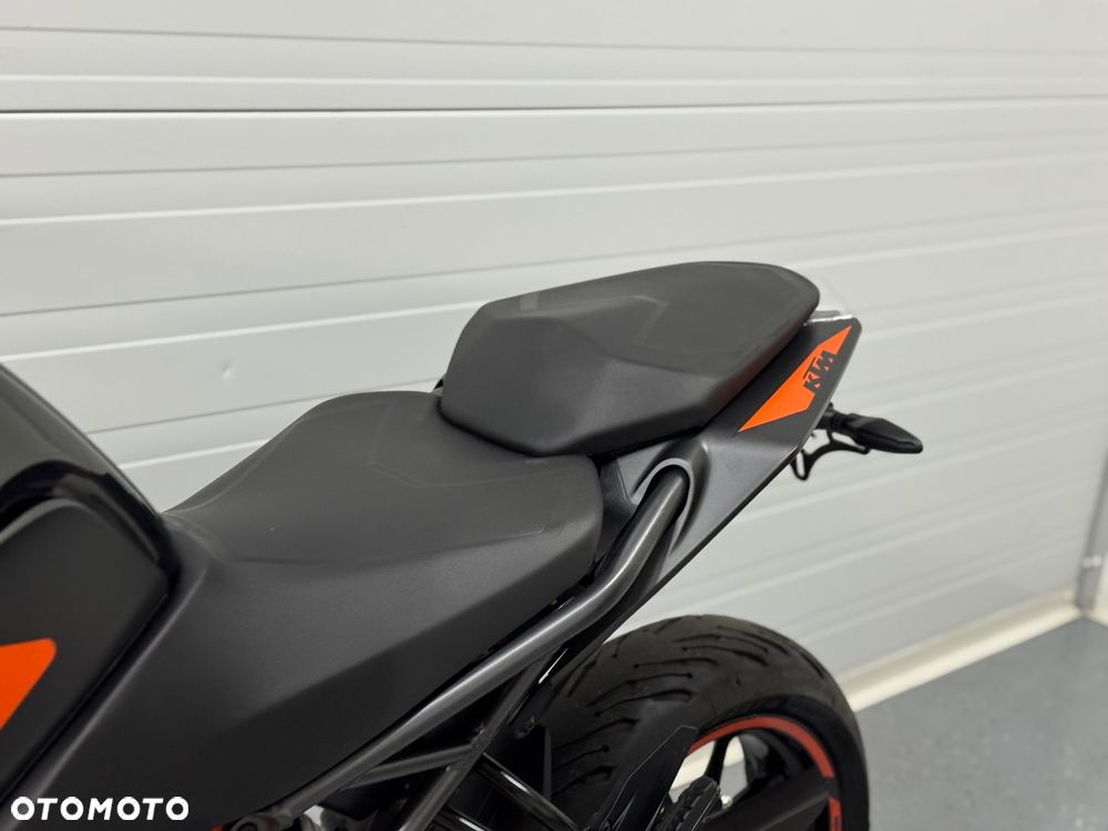 KTM Duke - 18