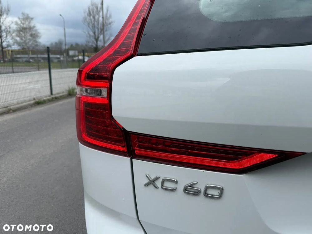 Volvo XC 60 B5 B AWD Inscription - 35