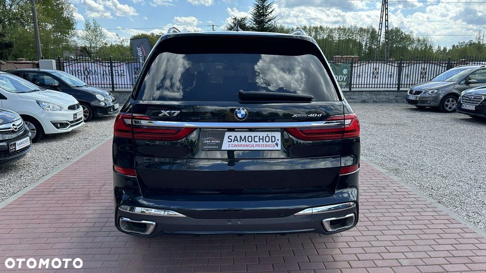 BMW X7 - 10