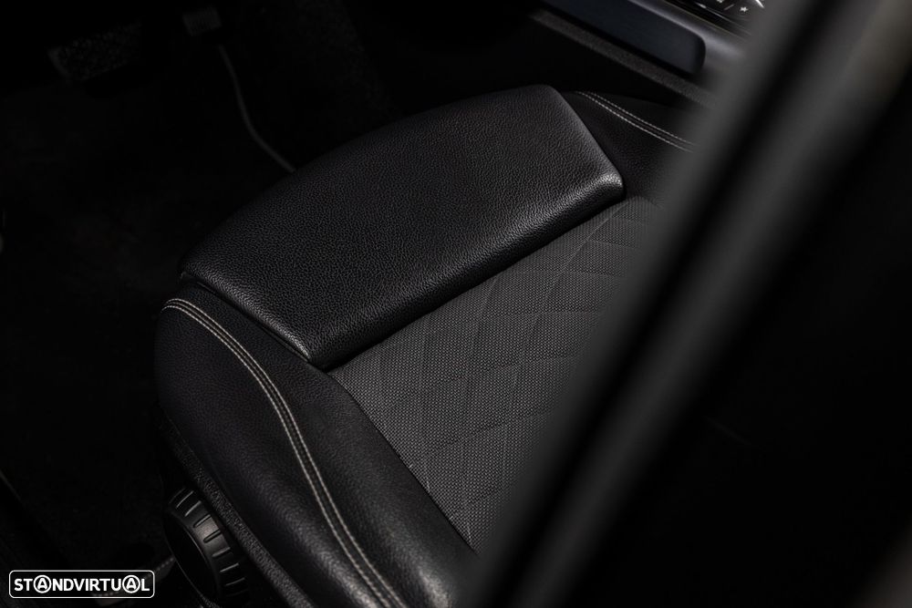 Mercedes-Benz GLB 220 d 4Matic Progressive - 27