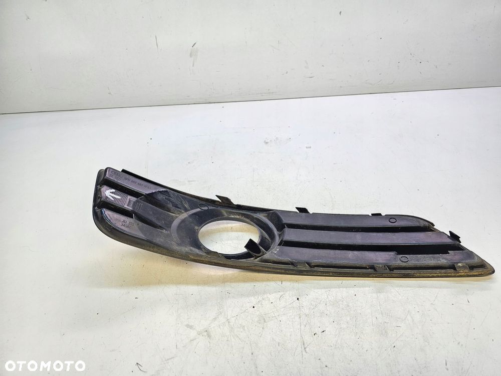 KRATKA ATRAPA ZDERZAKA AUDI A3 8P LIFT 8P0807681H - 4