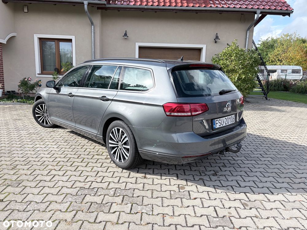 Volkswagen Passat - 2