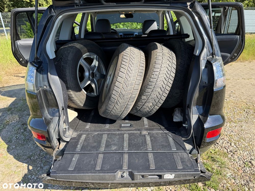 Mitsubishi Outlander 2.0 2WD - 18
