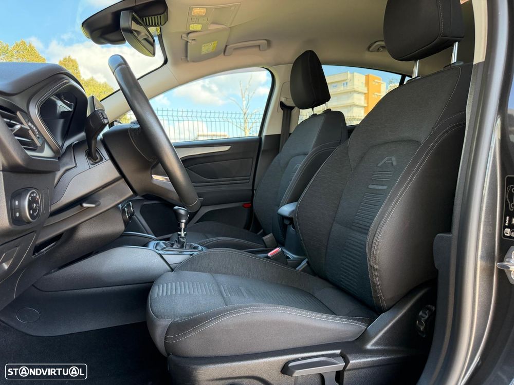 Ford Focus 1.5 TDCi EcoBlue Active X - 6