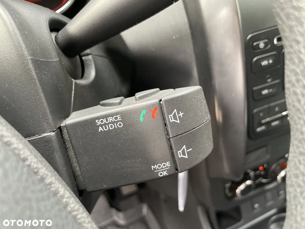 Dacia Duster 1.6 SCe Open S&S - 23