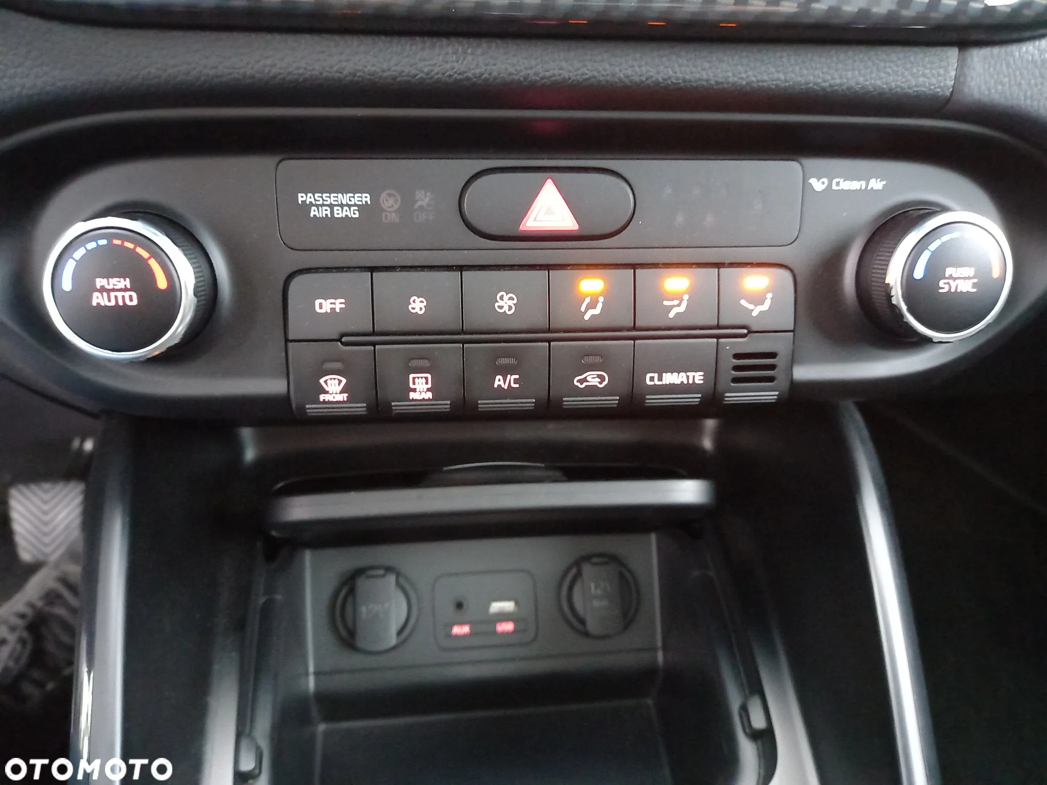 Kia Carens 1.7 CRDi Business Line 7os - 28