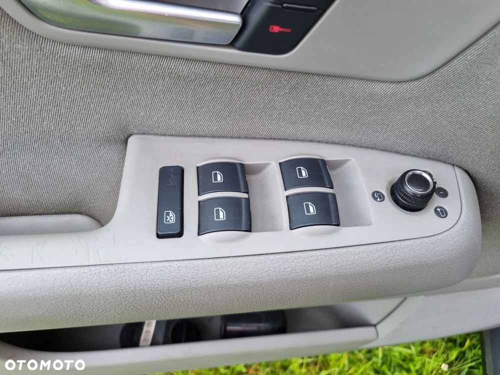 Audi A4 Avant 2.0 TDI - 13