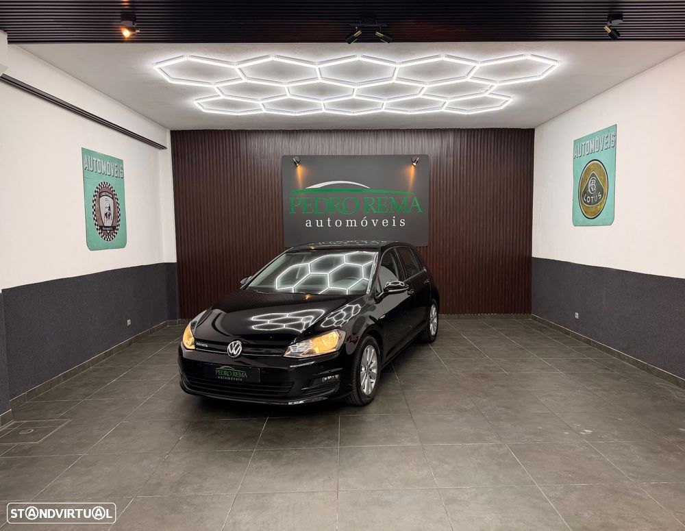 VW Golf 1.6 TDi BlueMotion Confortline - 4