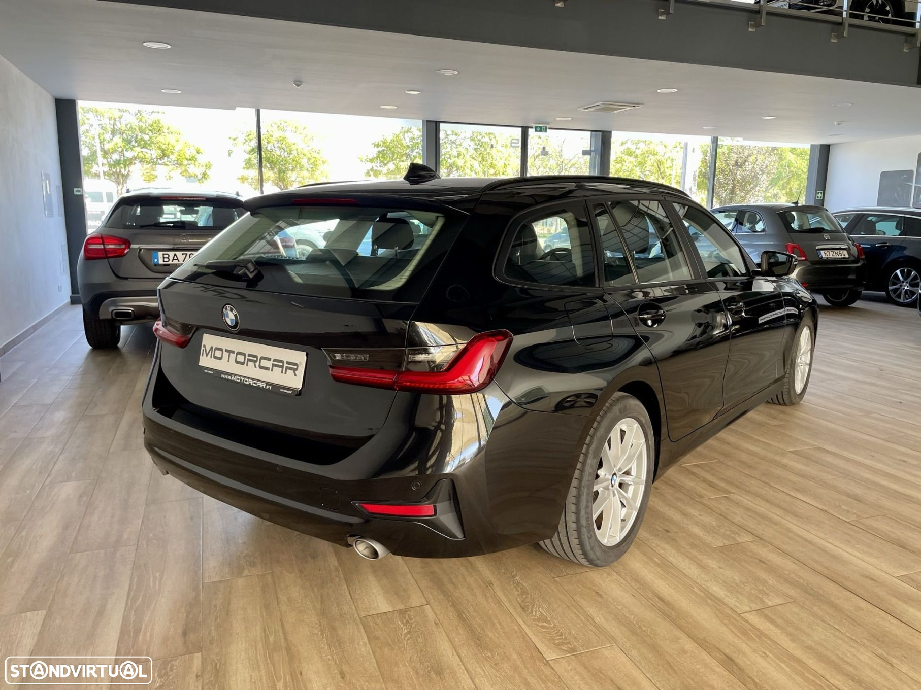 BMW 318 d Touring Auto - 9