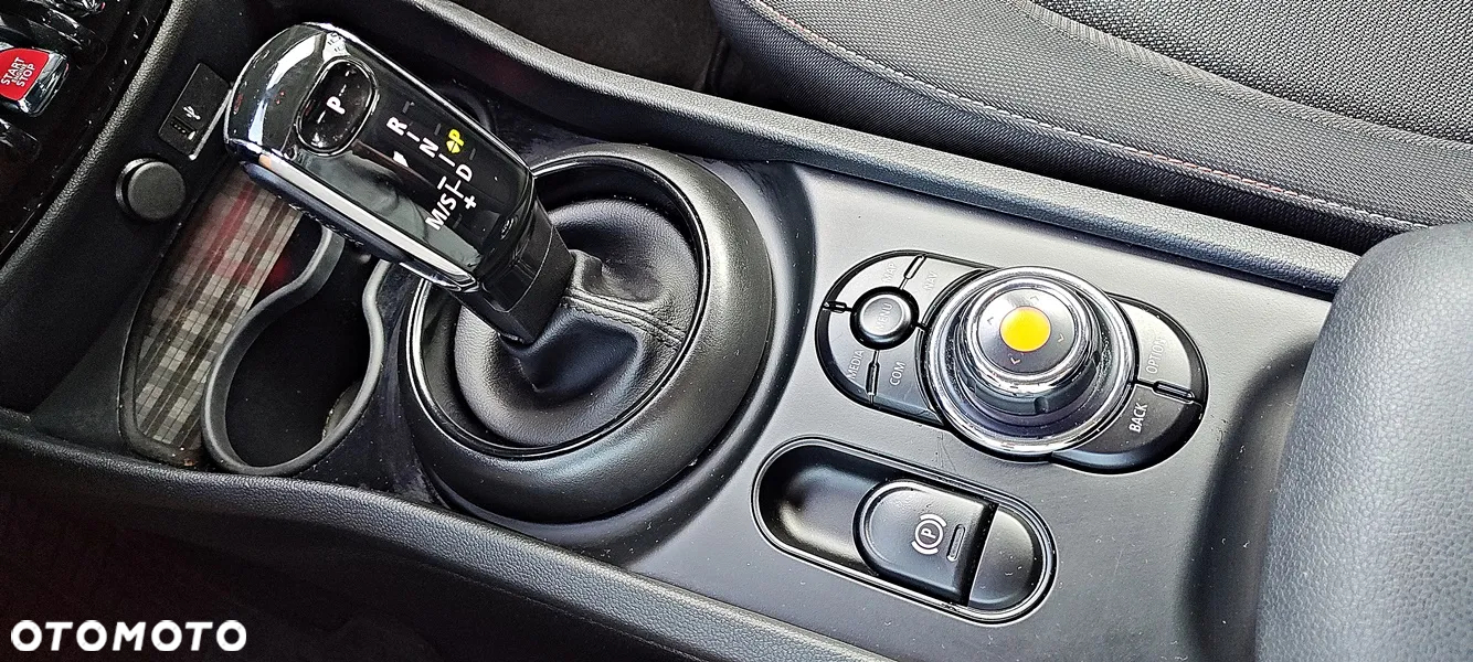 MINI Clubman One - 19