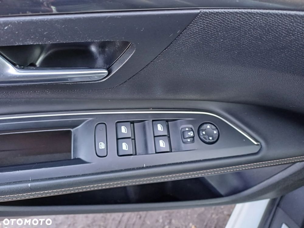 Peugeot 5008 2.0 BlueHDI GT S&S EAT8 - 15