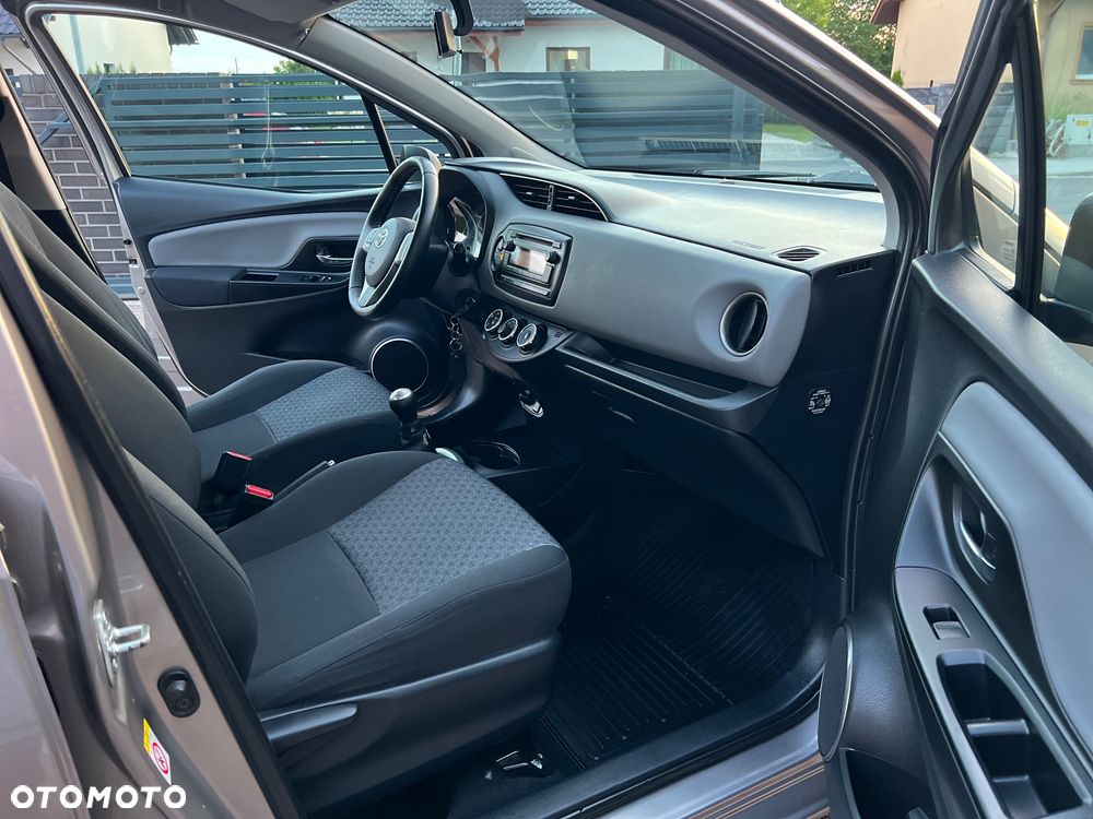 Toyota Yaris 1.0 Premium EU6 - 9