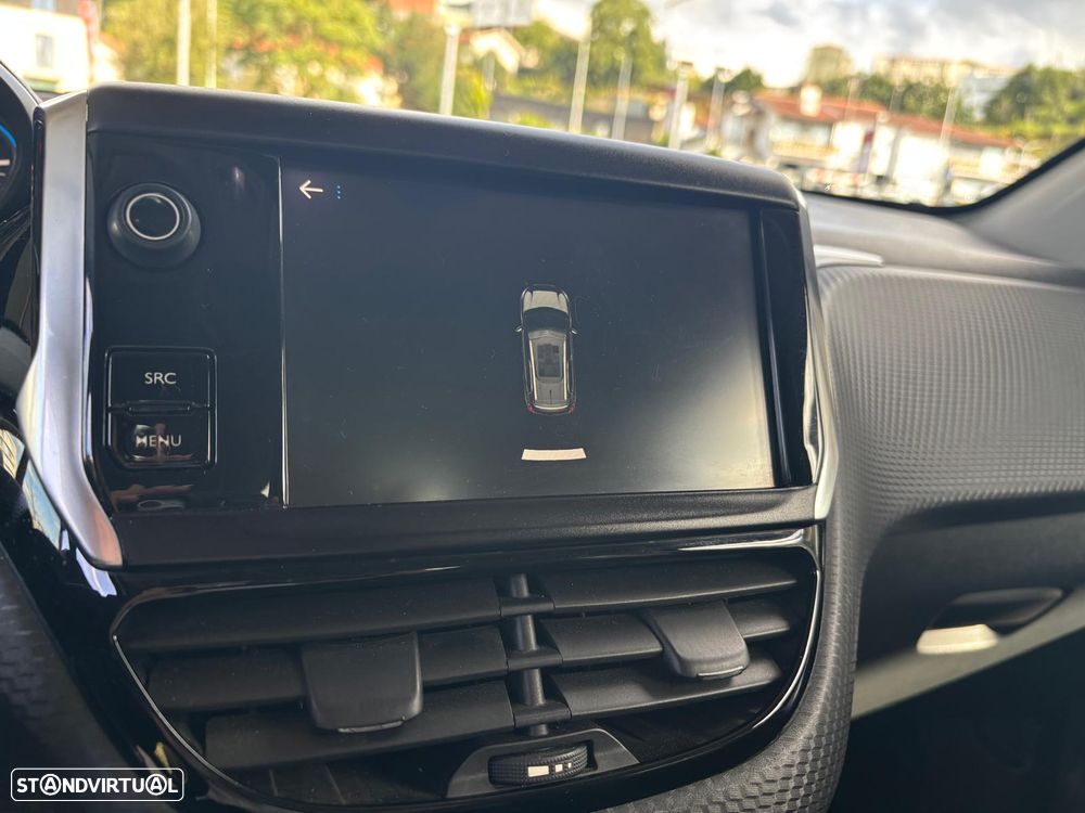 Peugeot 2008 PureTech 82 Allure - 16