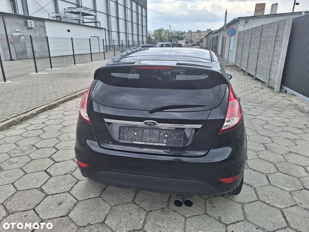Ford Fiesta 1.0 EcoBoost S&S TITANIUM X - 5