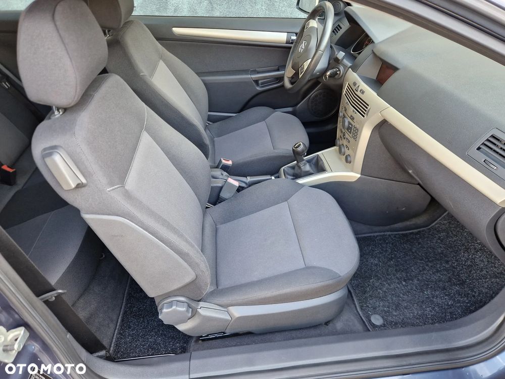 Opel Astra 1.6 Sport - 20