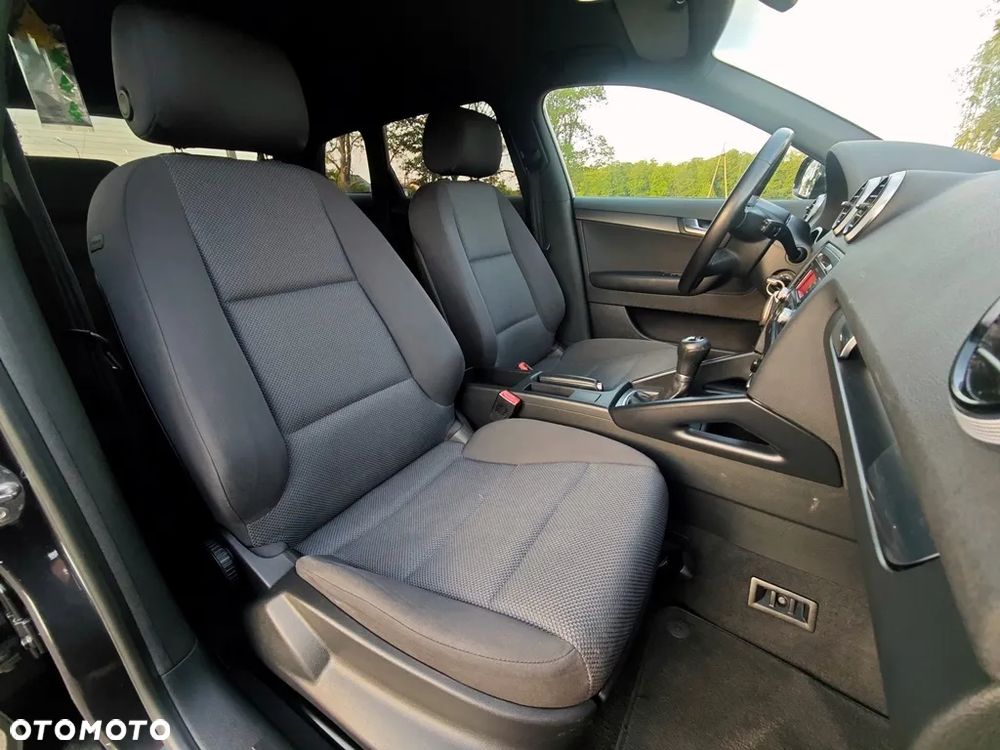 Audi A3 Sportback 1.2 TFSI Attraction - 31