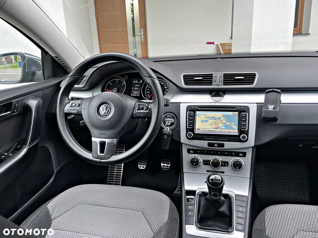 Volkswagen Passat Alltrack 2.0 TDI BlueMotion Technology - 23